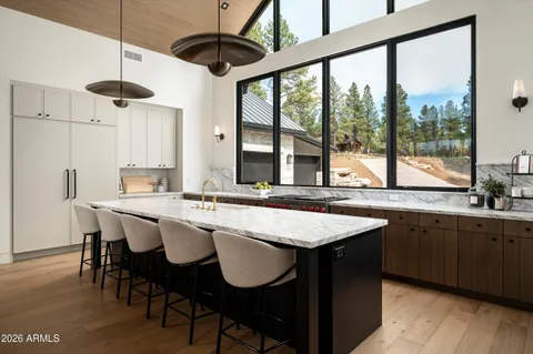 $7,295,000 | 2911 South Solitaires Canyon Drive, Flagstaff, AZ 86005