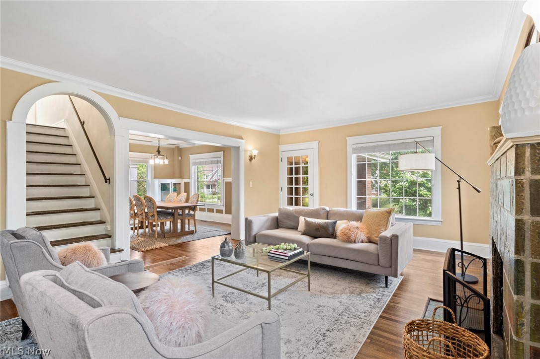 3024 East Overlook Road Cleveland, OH 44118 - Photo 5 of 48 Gallery Image 5