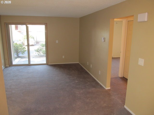 12606 Northwest Barnes Road, Unit 8 Portland, OR 97229 - Photo 13 of 31 Gallery Image 13