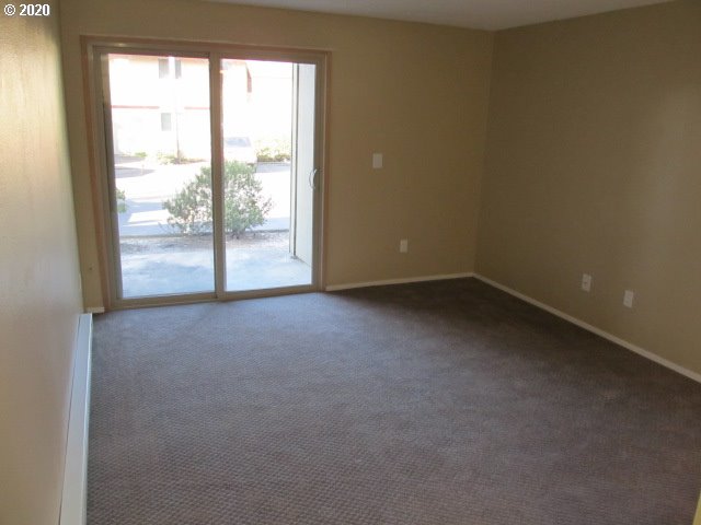 12606 Northwest Barnes Road, Unit 8 Portland, OR 97229 - Photo 14 of 31 Gallery Image 14