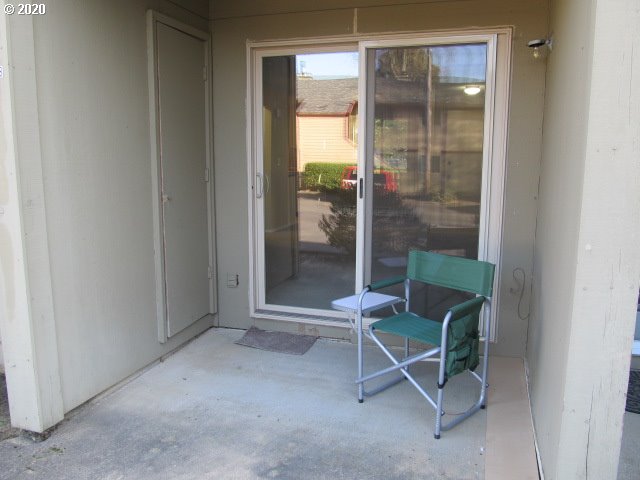 12606 Northwest Barnes Road, Unit 8 Portland, OR 97229 - Photo 23 of 31 Gallery Image 23