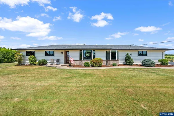 $880,000 | 2213 Perkins Street Northeast, Keizer, OR 97303