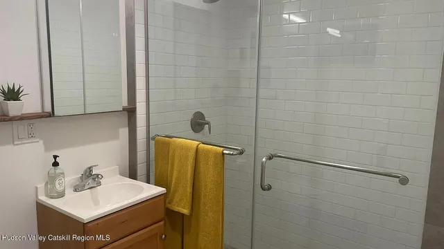 $1,950,000 | 514 State Street, Unit BET 5TH AND 6TH STREETS, Hudson, NY 12534