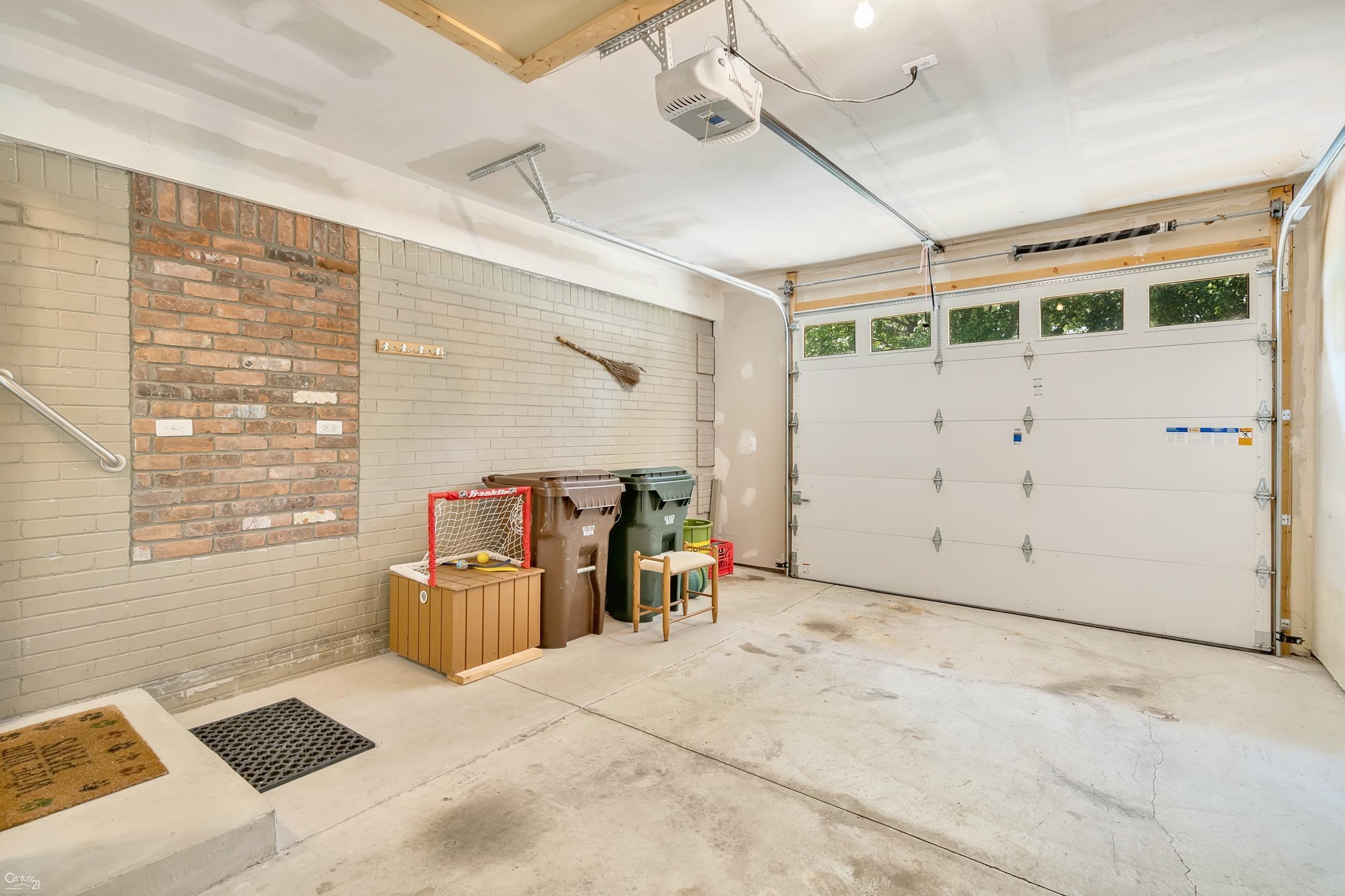 1038 Hawthorne Road Grosse Pointe Woods, MI 48236 - Photo 53 of 61
