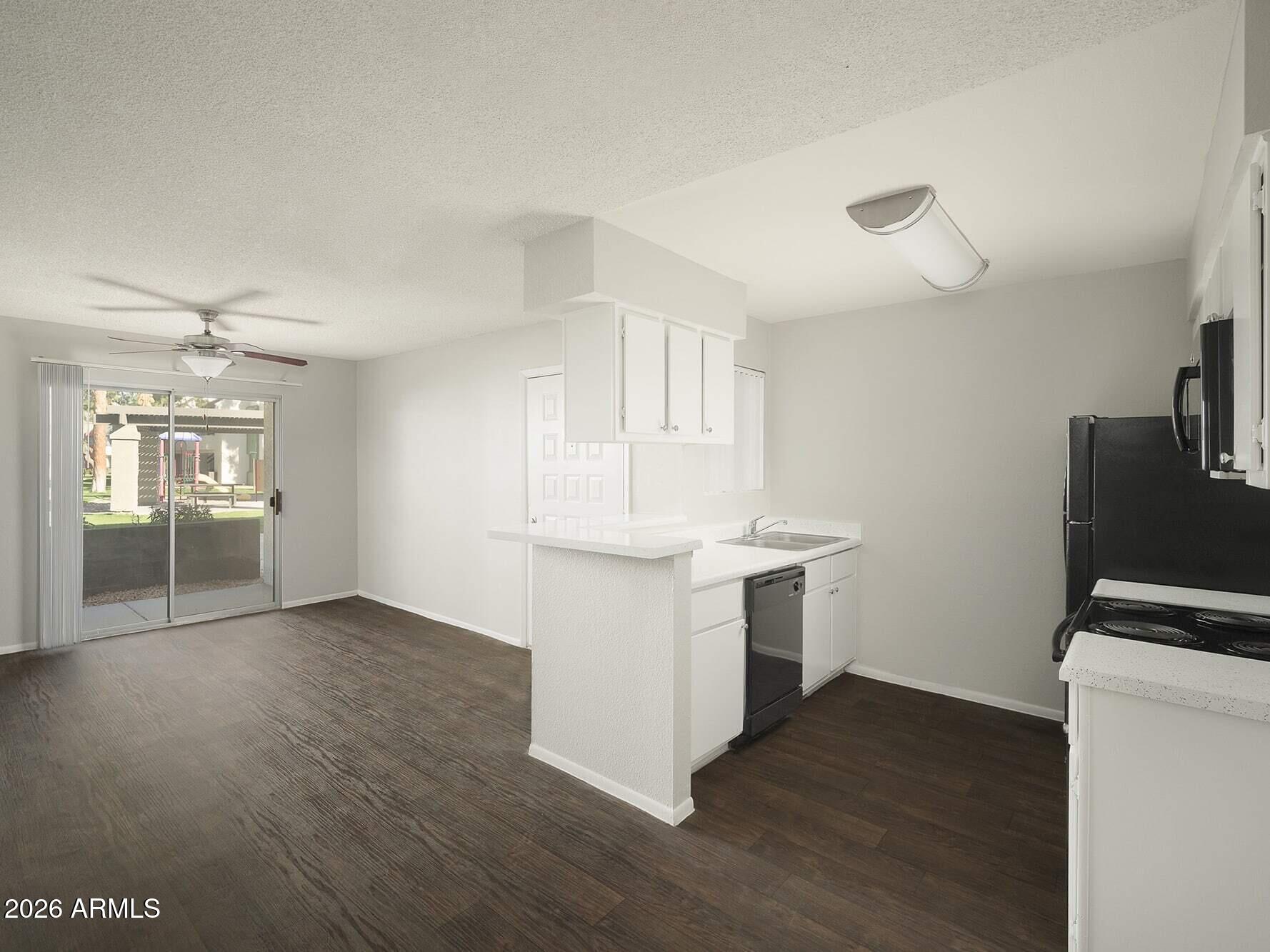 950 North Gilbert Road, Unit 2 Gilbert, AZ 85234 - Photo 2 of 8