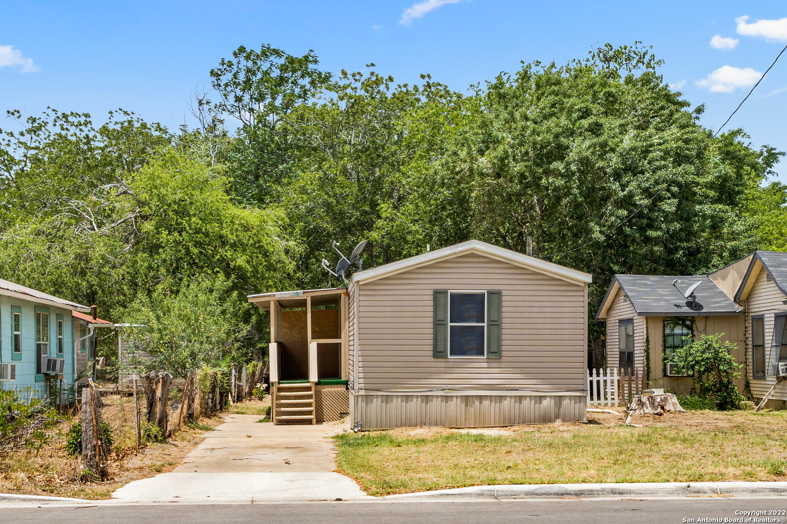 311 North Reed Street Pleasanton, TX 78064 - Photo 32 of 33
