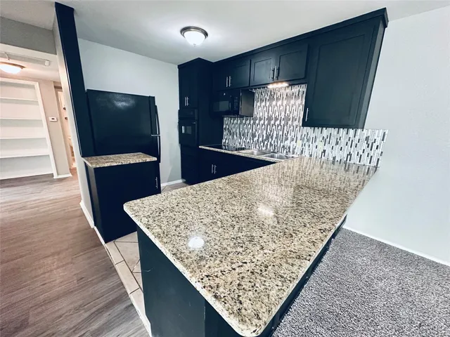 $1,325 | 601 West 11th Street, Unit 227, Austin, TX 78701