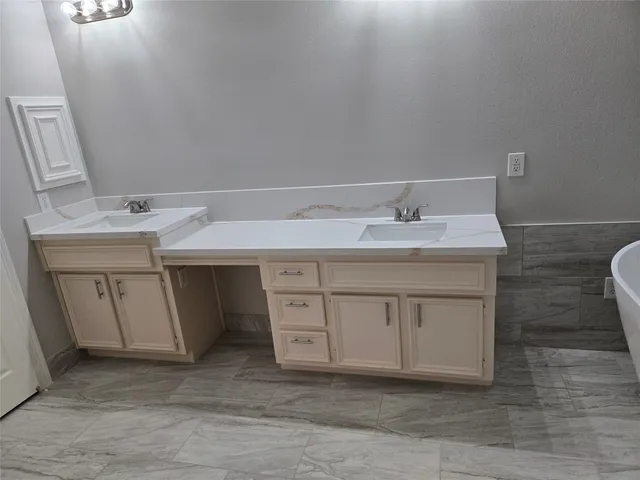 $3,250 | 3910 Champion Creek Lane, Richmond, TX 77406