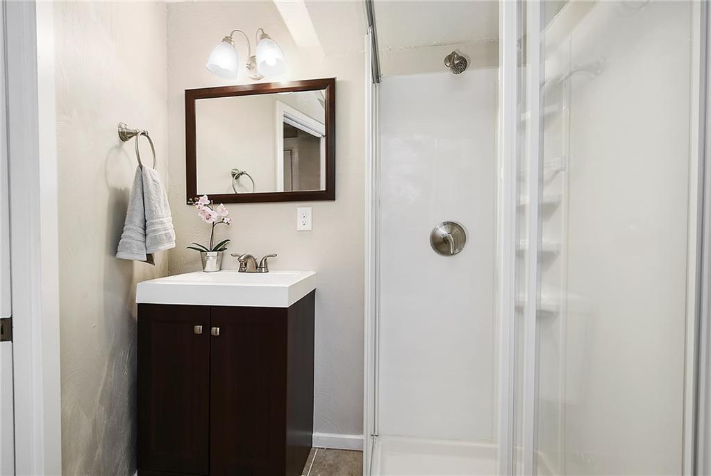 5151 Keystone Street Pittsburgh, PA 15201 - Photo 21 of 25 Gallery Image 21