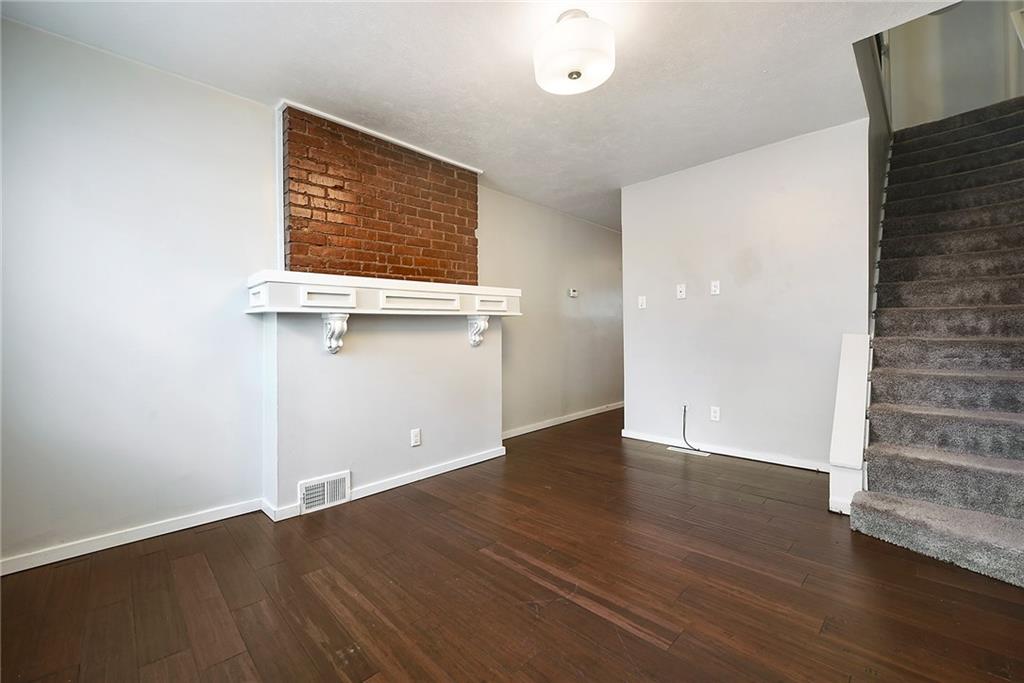 5151 Keystone Street Pittsburgh, PA 15201 - Photo 9 of 25 Gallery Image 9