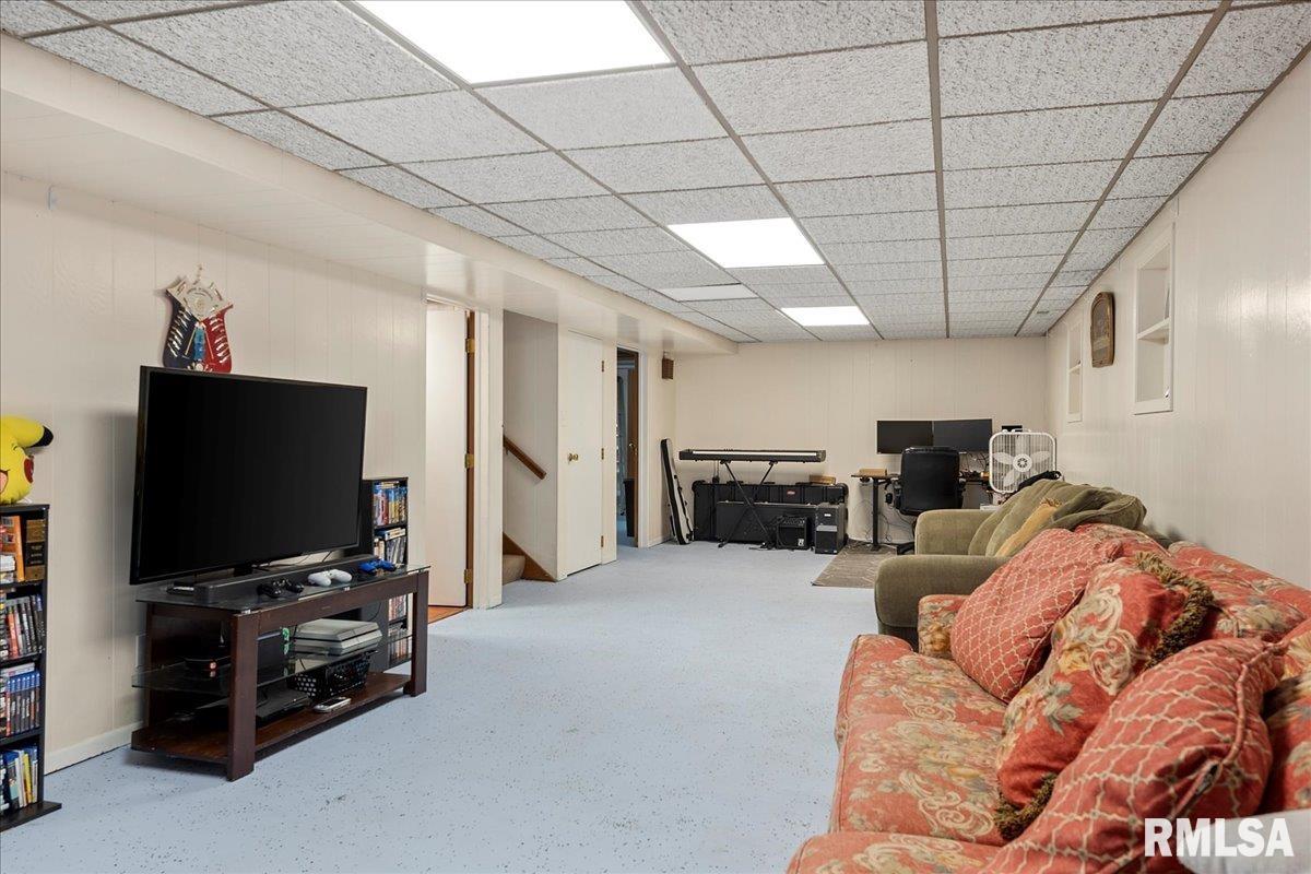 164 Archer Avenue Springfield, IL 62704 - Photo 22 of 33 Gallery Image 22