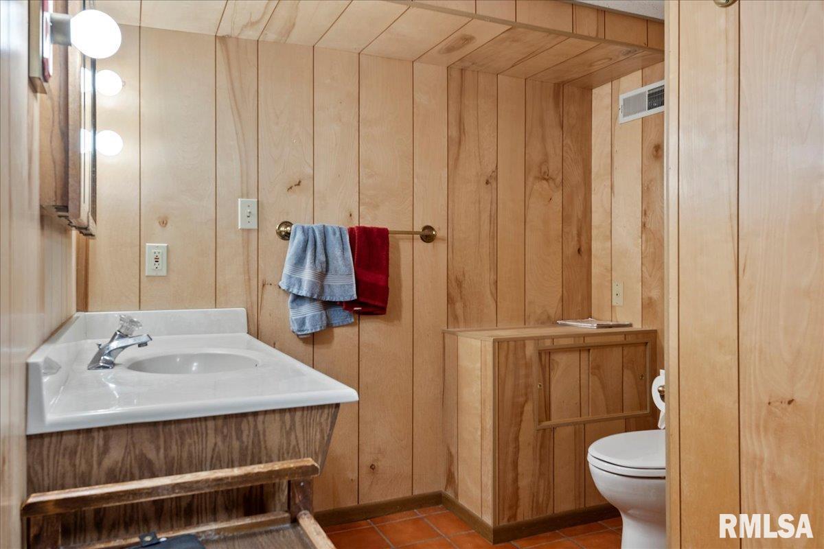 164 Archer Avenue Springfield, IL 62704 - Photo 27 of 33 Gallery Image 27