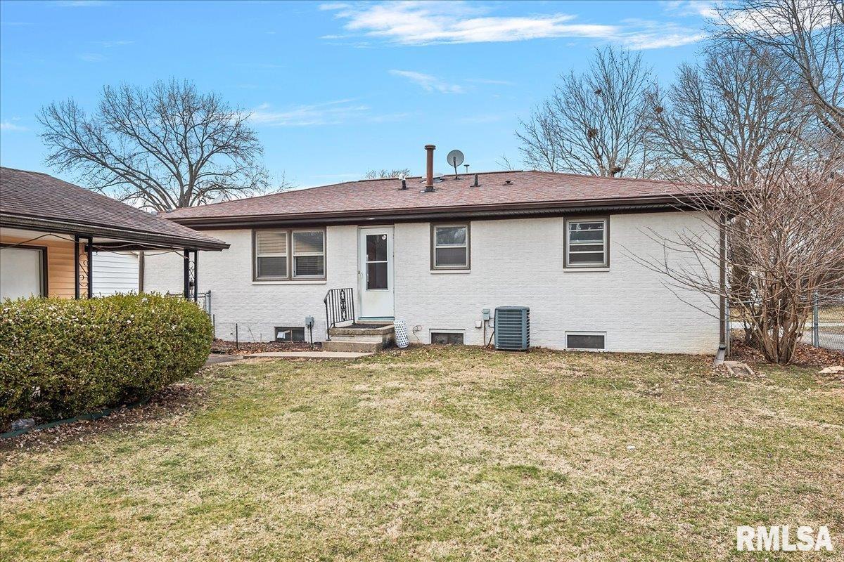 164 Archer Avenue Springfield, IL 62704 - Photo 30 of 33 Gallery Image 30