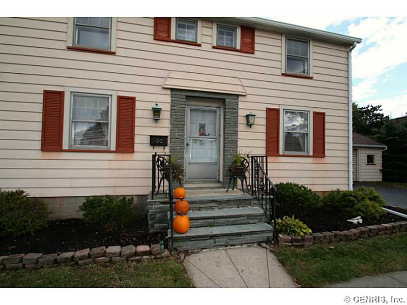 30 Nantucket Road Greece, NY 14626 - Photo 1 of 1 Exterior Front