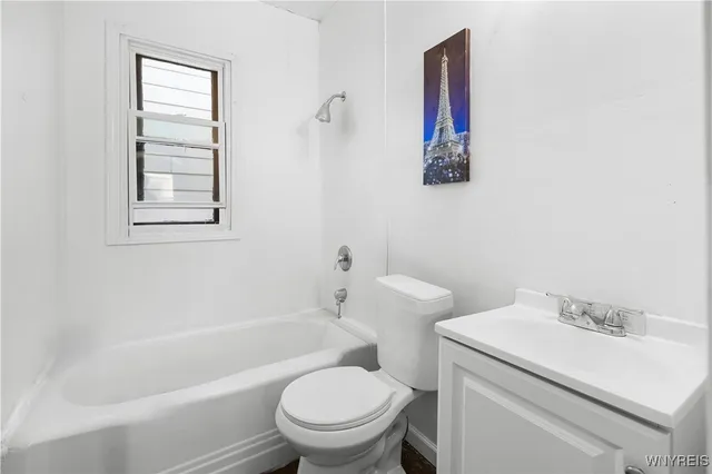 $185,900 | 204 Crowley Avenue, Buffalo, NY 14207