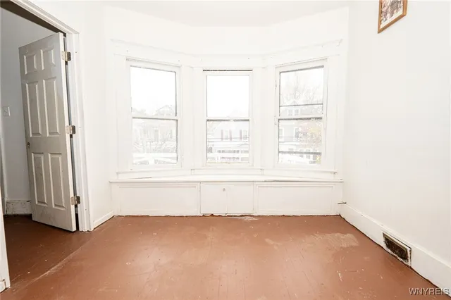 $185,900 | 204 Crowley Avenue, Buffalo, NY 14207