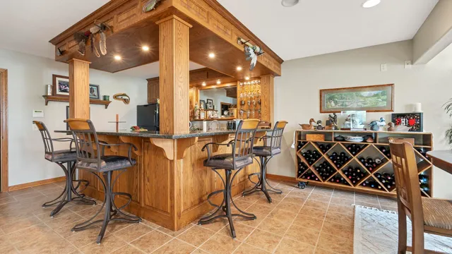 $1,395,000 | 140 Lane 270A Hamilton Lake, Hamilton, IN 46742