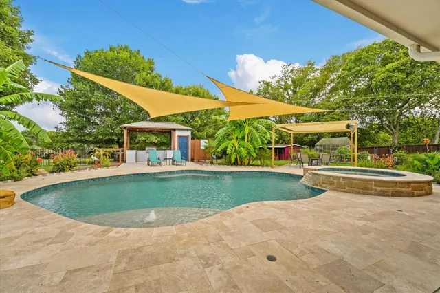 $999,900 | 5414 Miller Heights Drive, Rowlett, TX 75088