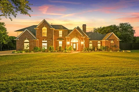 $999,900 | 5414 Miller Heights Drive, Rowlett, TX 75088