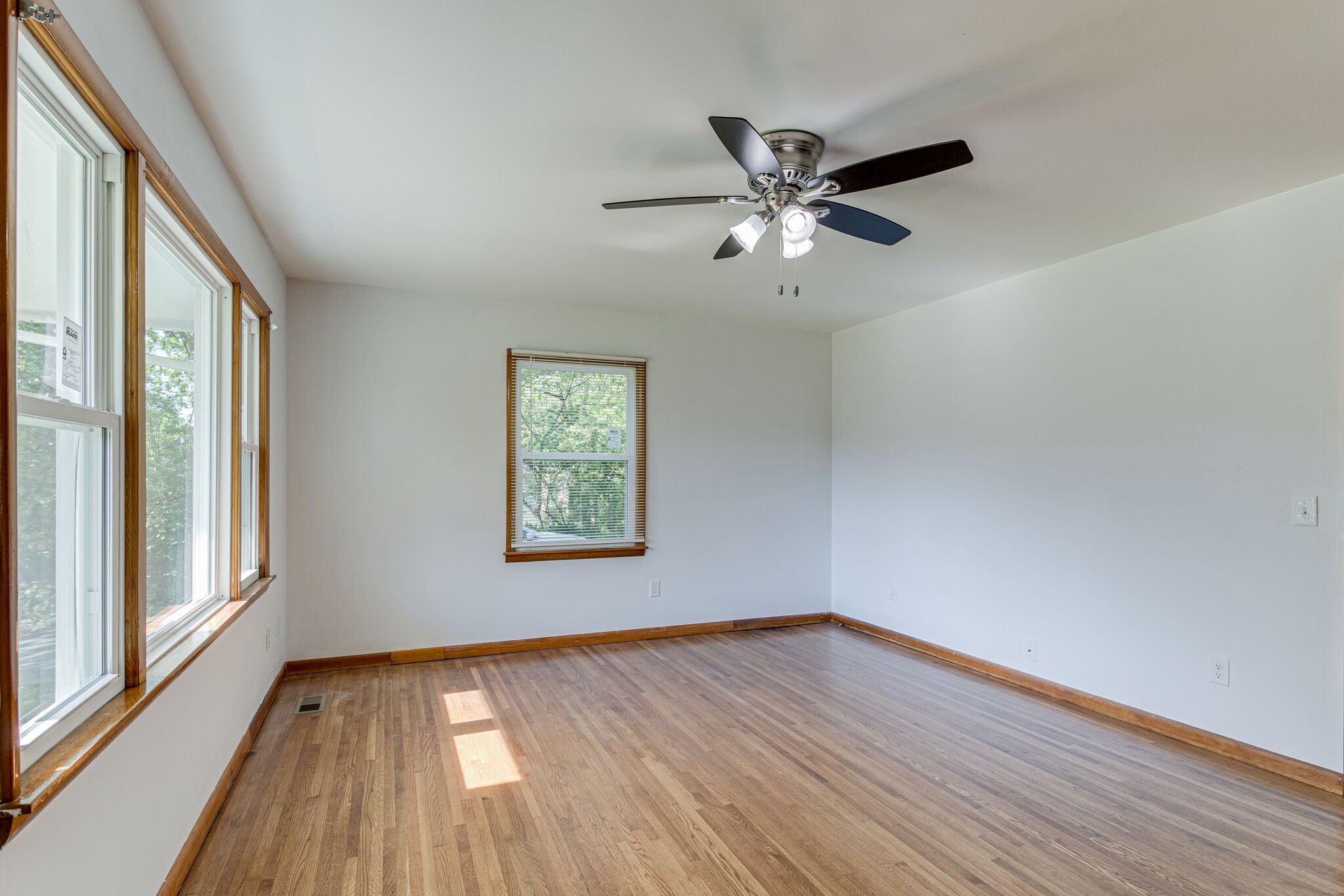 514 South Spring Street Manchester, TN 37355 - Photo 4 of 34 Gallery Image 4