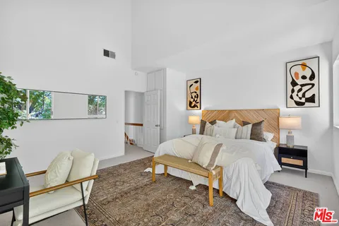 $989,000 | 2405 34th Street, Unit 5, Santa Monica, CA 90405