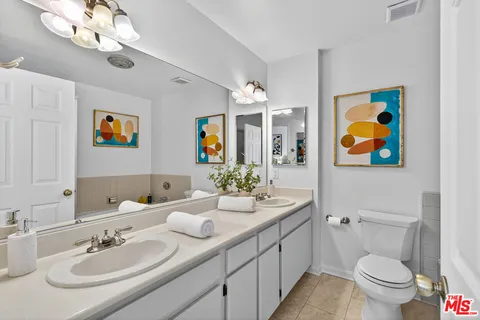 $989,000 | 2405 34th Street, Unit 5, Santa Monica, CA 90405