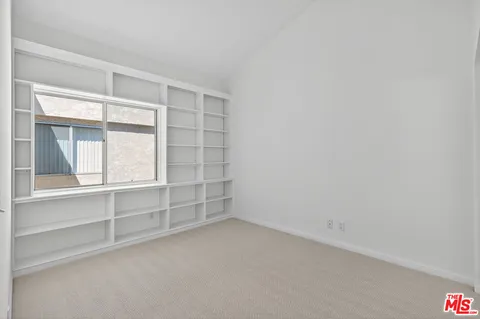 $989,000 | 2405 34th Street, Unit 5, Santa Monica, CA 90405