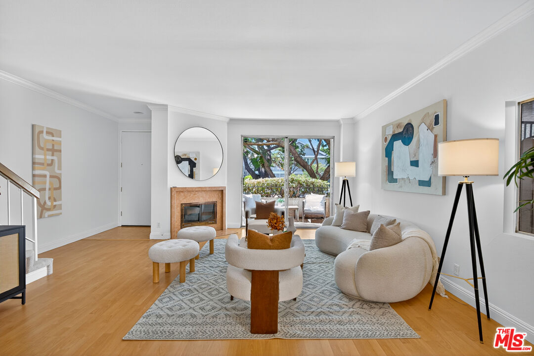 2405 34th Street, Unit 5 Santa Monica, CA 90405 - Photo 4 of 47