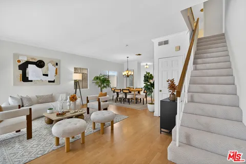 $989,000 | 2405 34th Street, Unit 5, Santa Monica, CA 90405