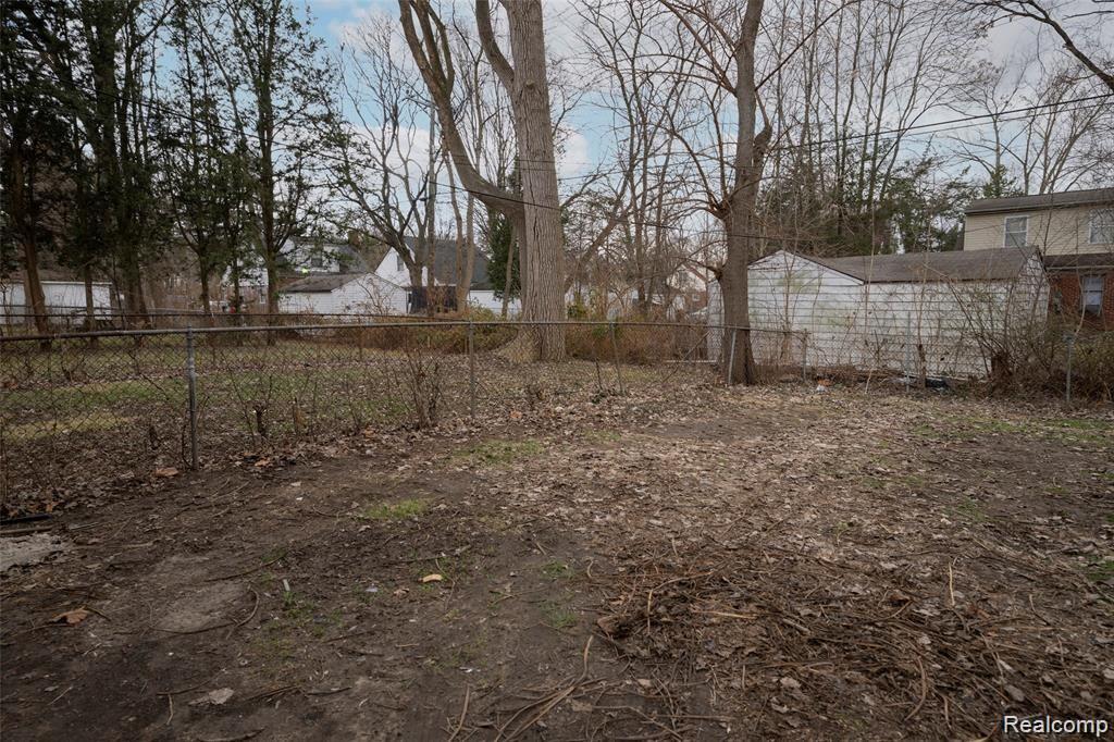 19923 Lahser Road Detroit, MI 48219 - Photo 27 of 33 lahser_house-36.jpg