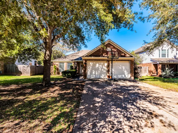 $299,900 | 172 Winter Street, Kyle, TX 78640