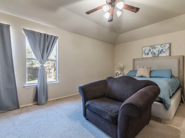 $299,900 | 172 Winter Street, Kyle, TX 78640