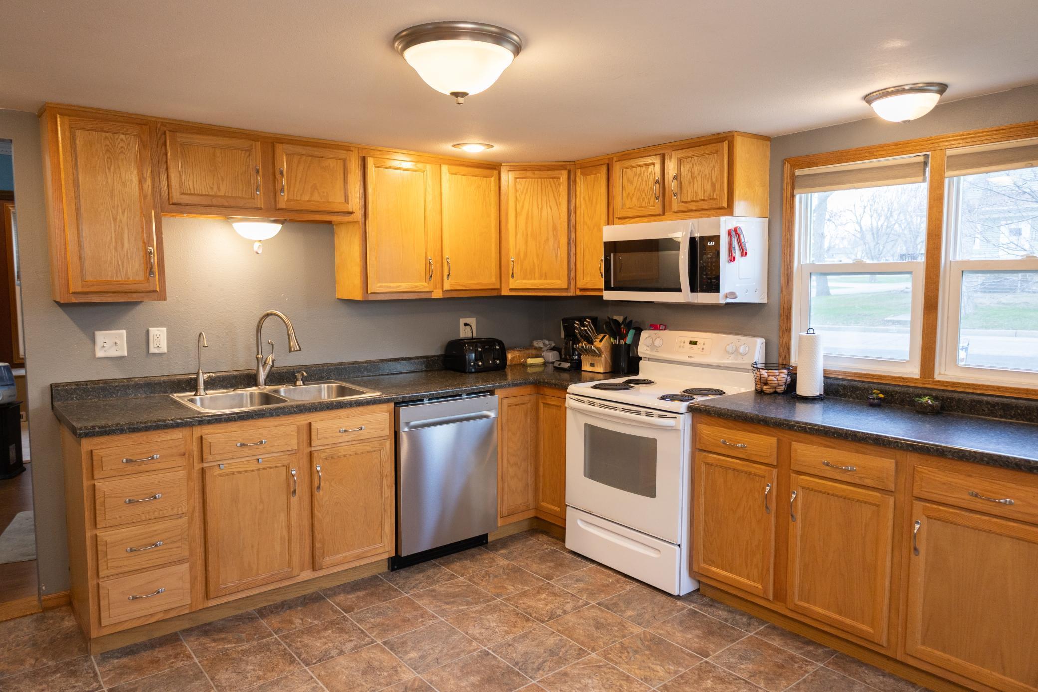 405 Nevada Avenue Adrian, MN 56110 - Photo 29 of 33