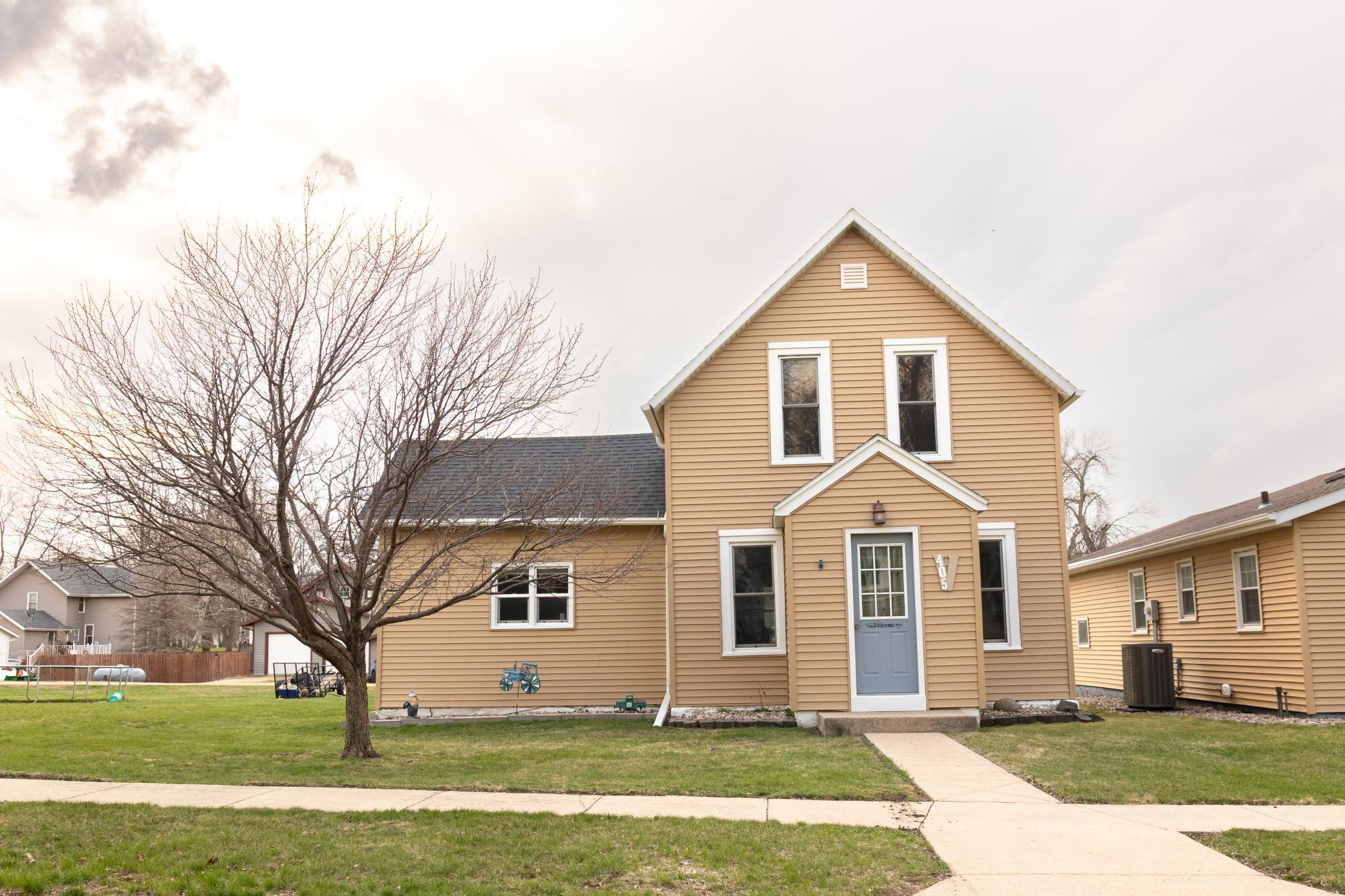 405 Nevada Avenue Adrian, MN 56110 - Photo 3 of 33