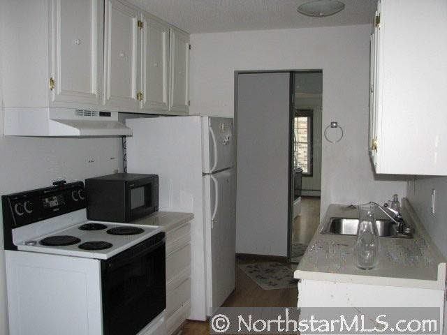 4584 Cedar Lk Road South, Unit 8 St. Louis Park, MN 55416 - Photo 8 of 9 Gallery Image 8