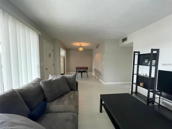 $1,395 | 1221 Drew Street, Unit A21, Clearwater, FL 33755