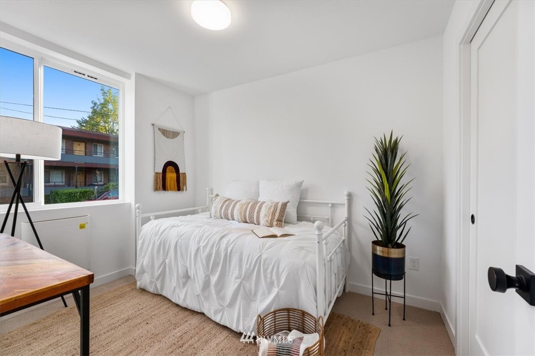 616 North 41st Street Seattle, WA 98103 - Photo 3 of 24 Gallery Image 3