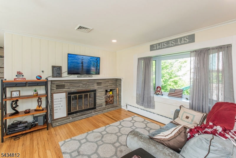 11 Hunters Lane Sparta, NJ 07871 - Photo 2 of 23