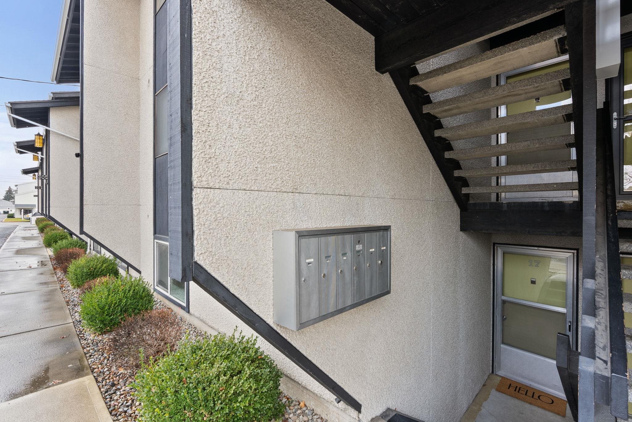 307 North Raymond Road, Unit 17 Spokane Valley, WA 99206 - Photo 17 of 22 Gallery Image 17