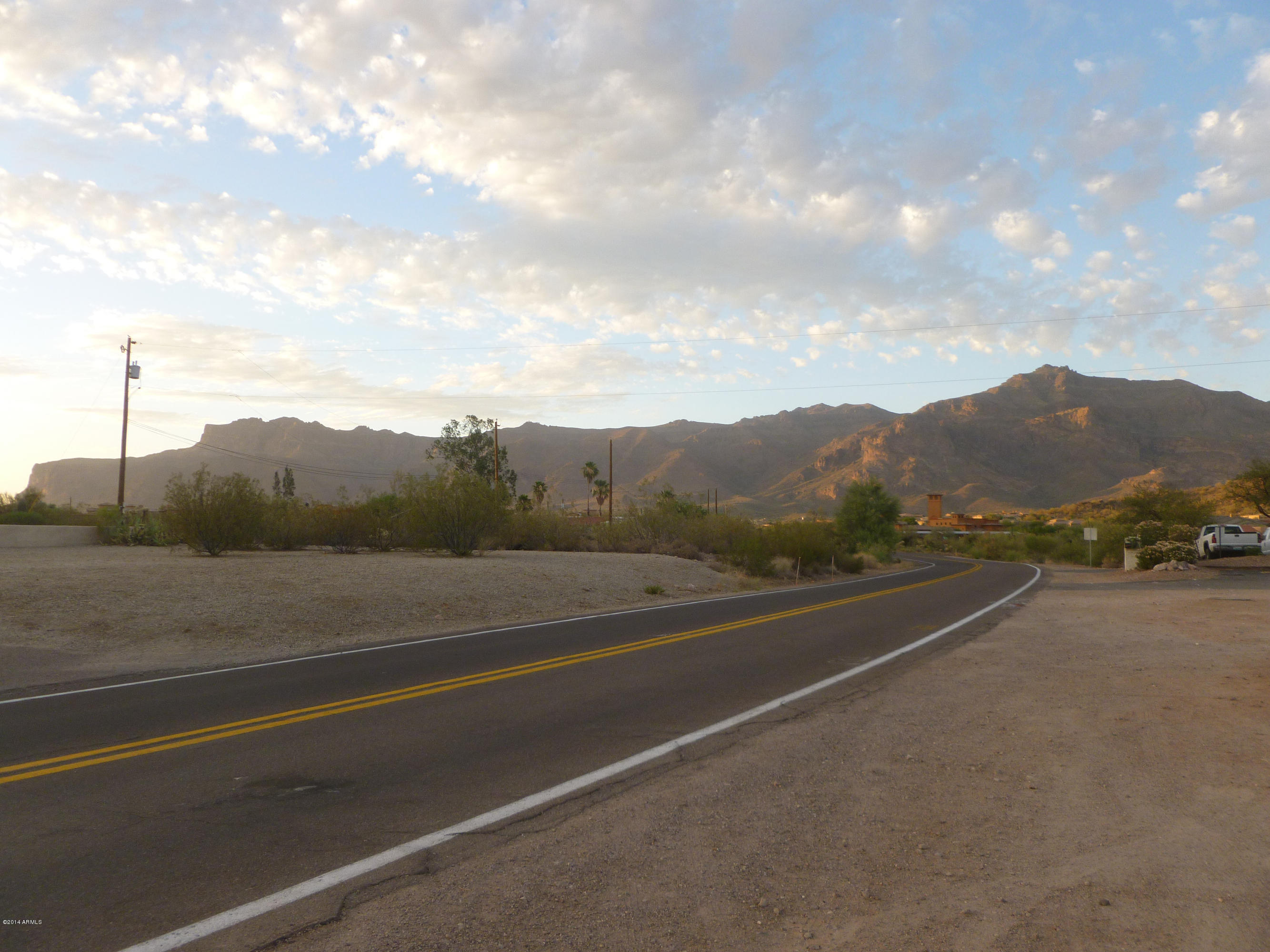 5773 South Kings Ranch Road, Unit 145 Gold Canyon, AZ 85118 - Photo 1 of 7 P1010829