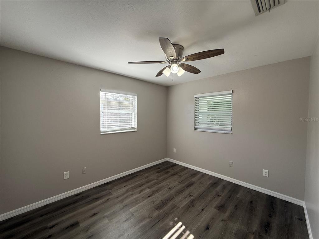 518 Briarwood Road Venice, FL 34293 - Photo 9 of 12