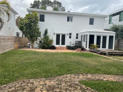 $9,500 | 550 West 49th Street, Miami Beach, FL 33140