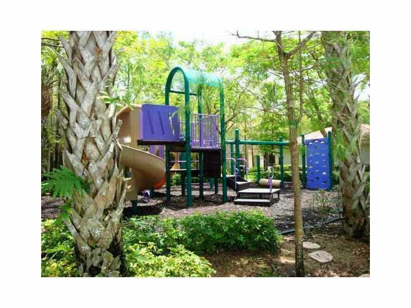6514 West Sample Road, Unit 6514 Coral Springs, FL 33067 - Photo 4 of 11 Yard/Garden