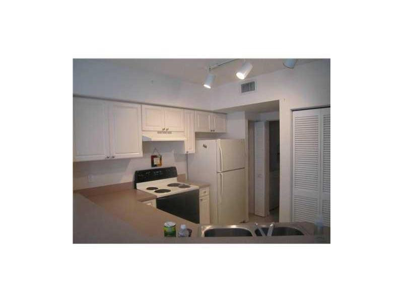 6514 West Sample Road, Unit 6514 Coral Springs, FL 33067 - Photo 9 of 11 Kitchen