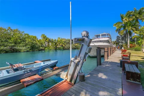 $18,950,000 | 9320 Balada Street, Coral Gables, FL 33156