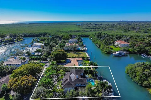 $18,950,000 | 9320 Balada Street, Coral Gables, FL 33156