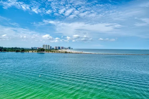 $4,500 | 450 South Gulfview Boulevard, Unit 907, Clearwater, FL 33767