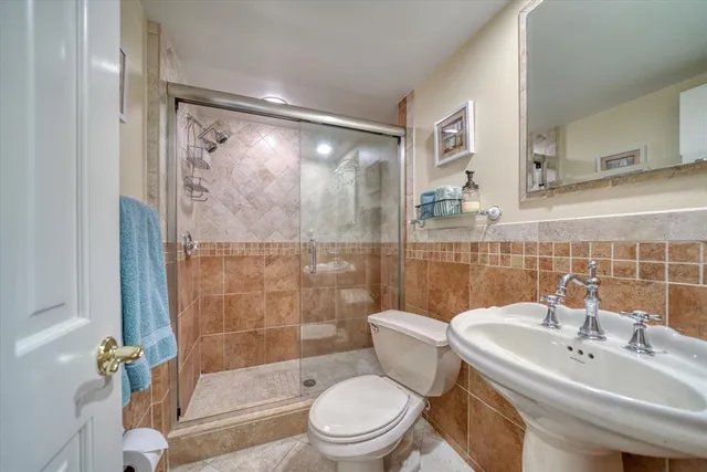 $4,500 | 450 South Gulfview Boulevard, Unit 907, Clearwater, FL 33767