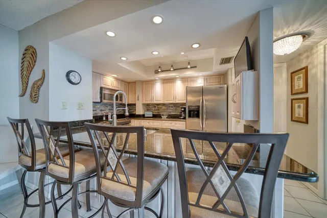 $4,500 | 450 South Gulfview Boulevard, Unit 907, Clearwater, FL 33767