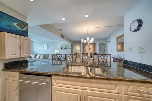 $4,500 | 450 South Gulfview Boulevard, Unit 907, Clearwater, FL 33767